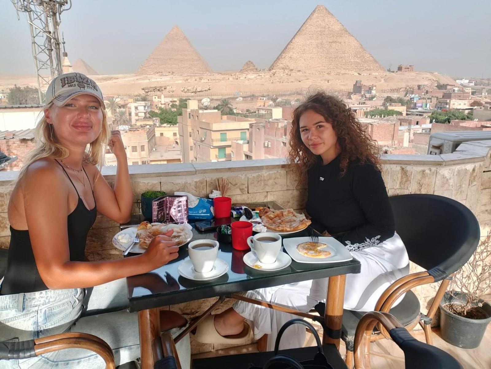 Imhotep Pyramids View Inn Kafret el-Gabal المظهر الخارجي الصورة